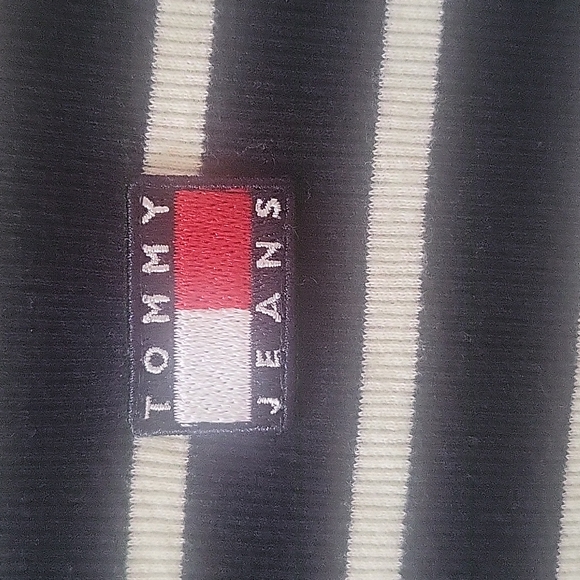 Top - Picture 2 of 4